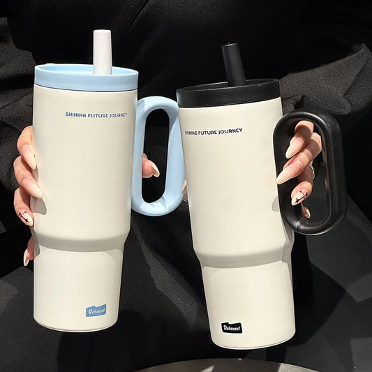 Edelstahl Thermobecher 720ml – Mit Strohhalm & Griff, Vakuumisoliert für Kaffee & Reisen